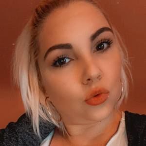 Meet your Posher, Sabrina